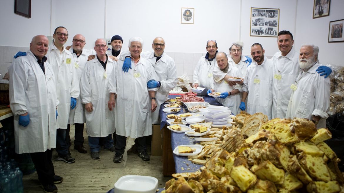 Sussidiare i Confratelli anziani, indigenti e i Confratelli inabili al lavoro